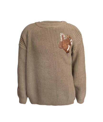 Klassisk strikket sweater med egernbroderi - Hanevild tilbud!
