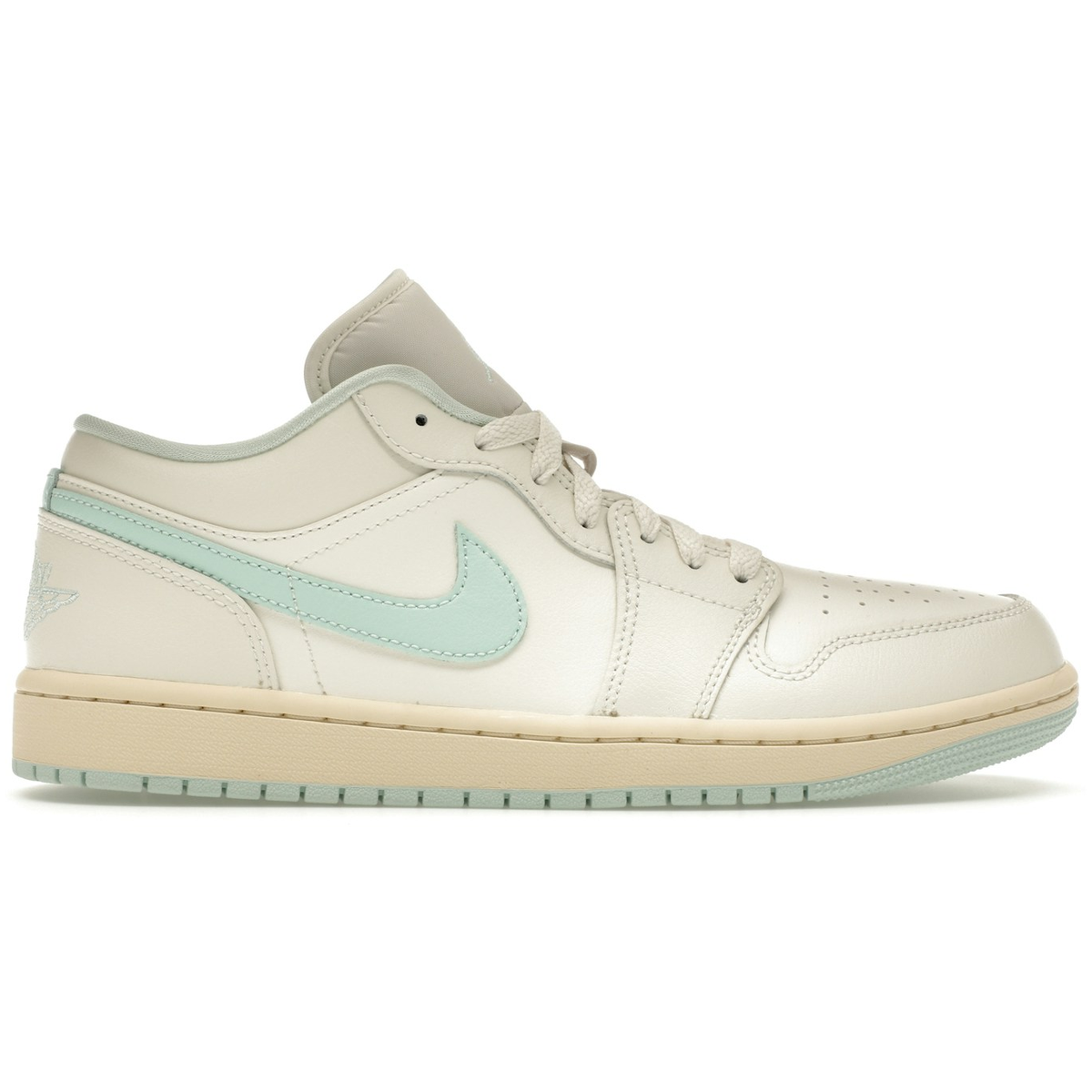 Air Jordan Low Sail Iglo - Få dem nu for 1450 DKK!